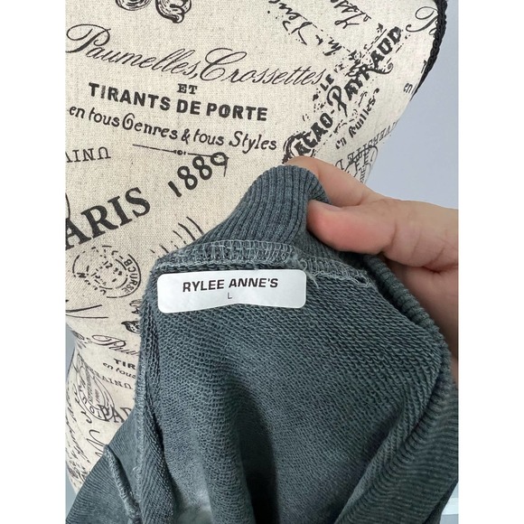 Reversible black and white tie dye crisscross cutout sweatshirt - Picture 5 of 11